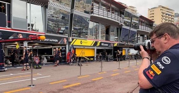 Le circuit de Formule 1 à pied, avec un guide